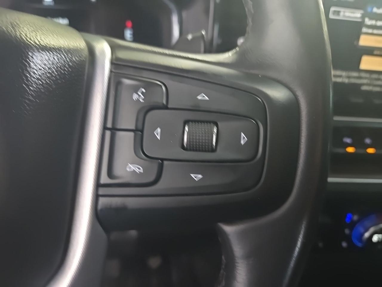2023 GMC Sierra 1500 SLT West Burlington IA