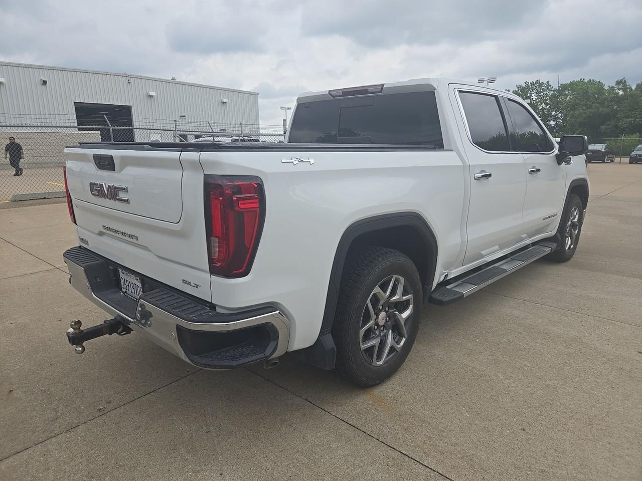 2023 GMC Sierra 1500 SLT West Burlington IA