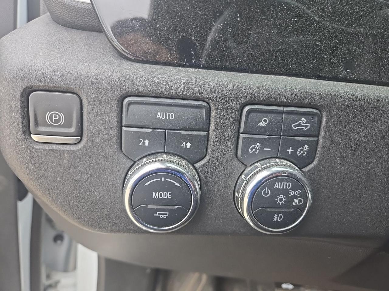 2023 GMC Sierra 1500 SLT West Burlington IA