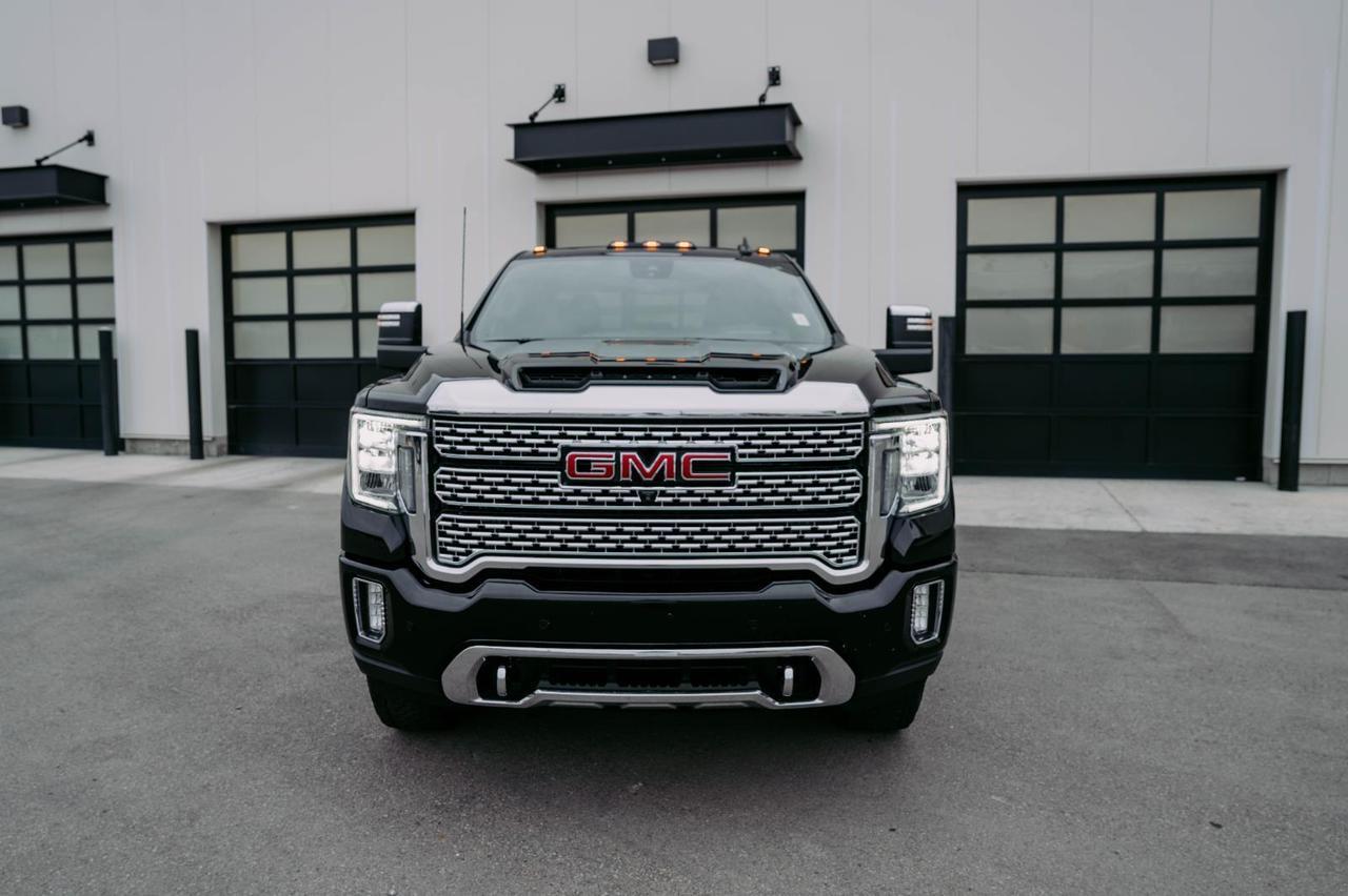 2023 GMC Sierra 2500HD 4WD Crew Cab Standard Bed Denali