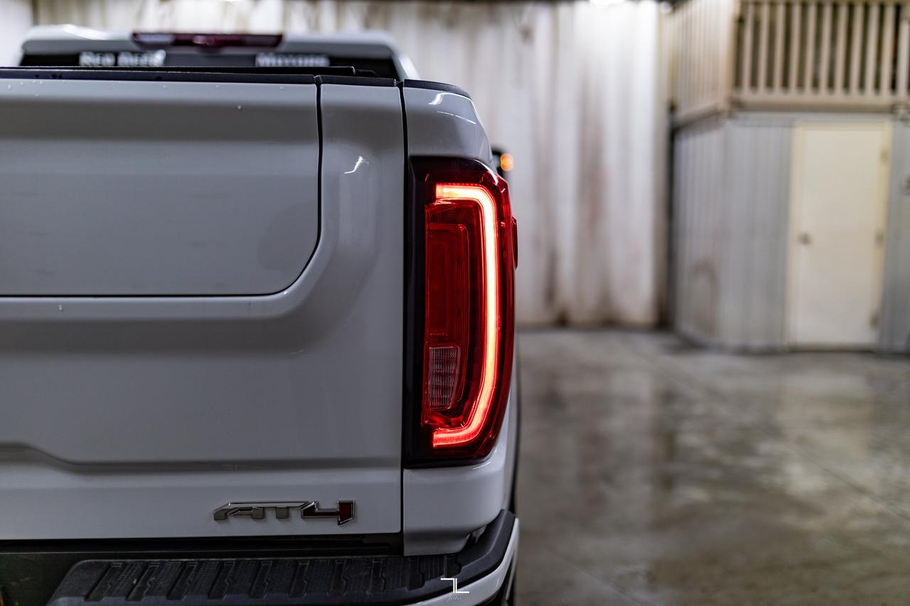 2023 GMC Sierra 2500HD 4x4 Crew Cab AT4 Diesel Leather Roof Nav BCam Red Deer AB