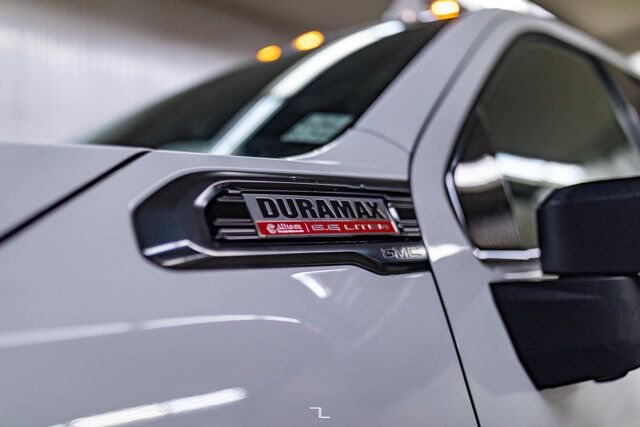 2023 GMC Sierra 2500HD 4x4 Crew Cab AT4 Diesel Leather Roof Nav BCam Red Deer AB