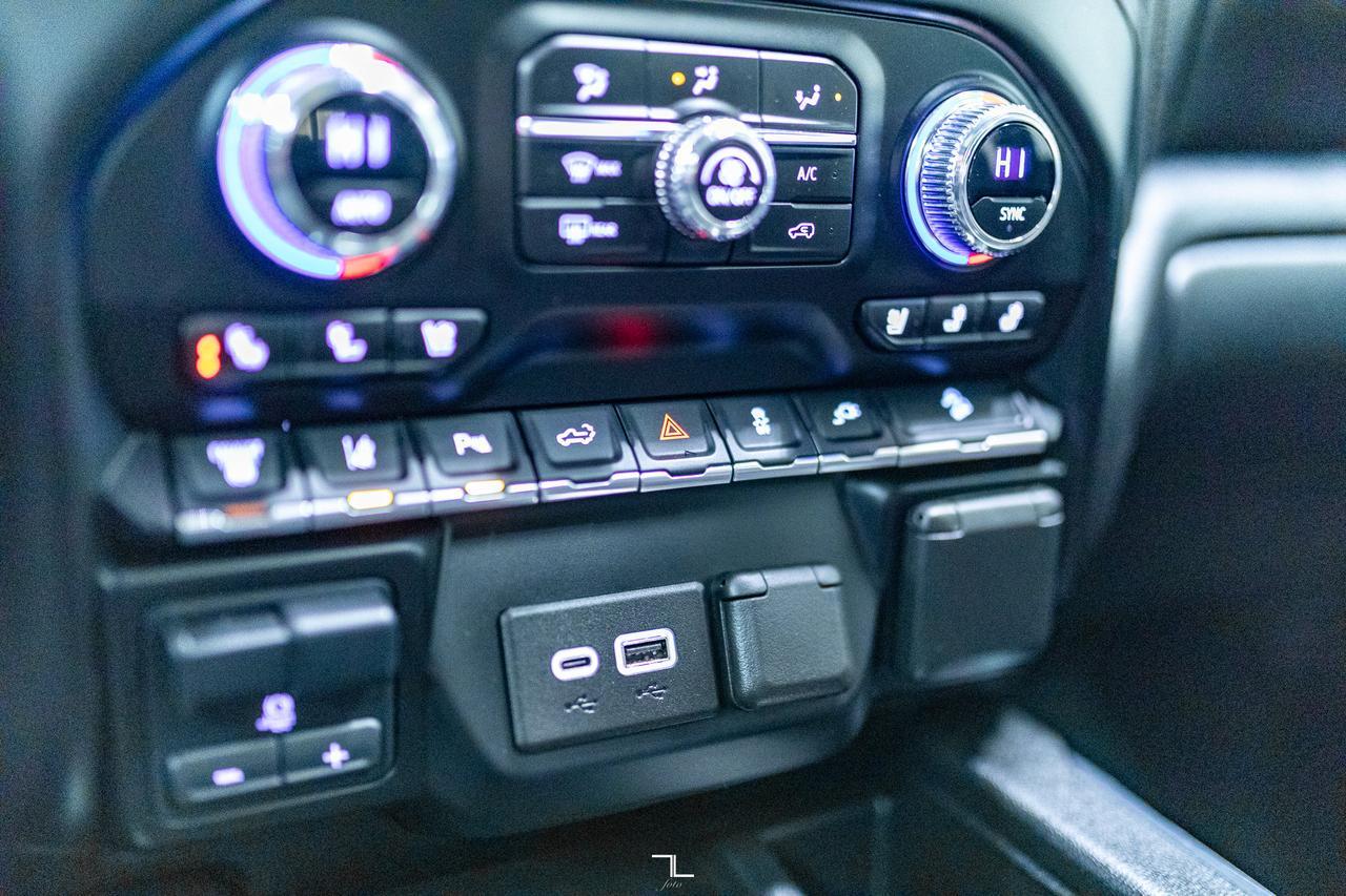 2023 GMC Sierra 2500HD 4x4 Crew Cab AT4 Diesel Leather Roof Nav BCam Red Deer AB