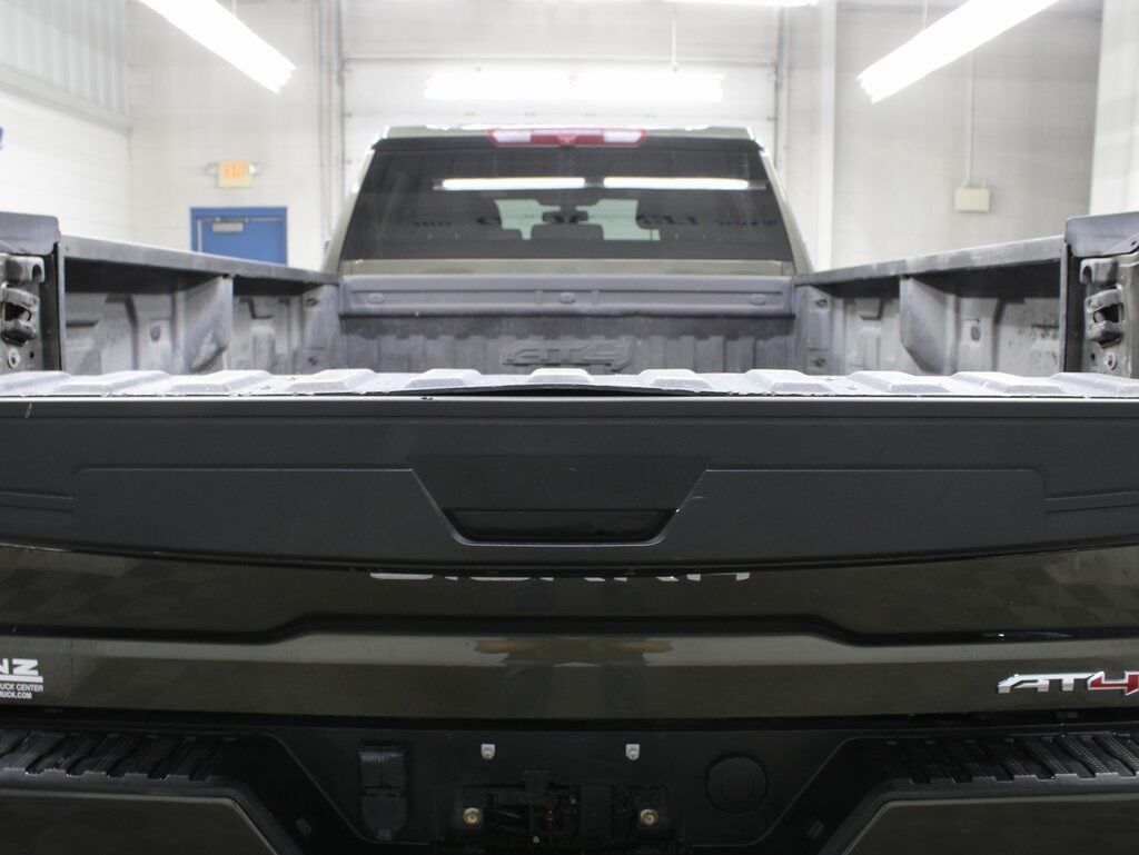 2023 GMC Sierra 2500HD 4x4 Crew Cab AT4 Fond du Lac WI