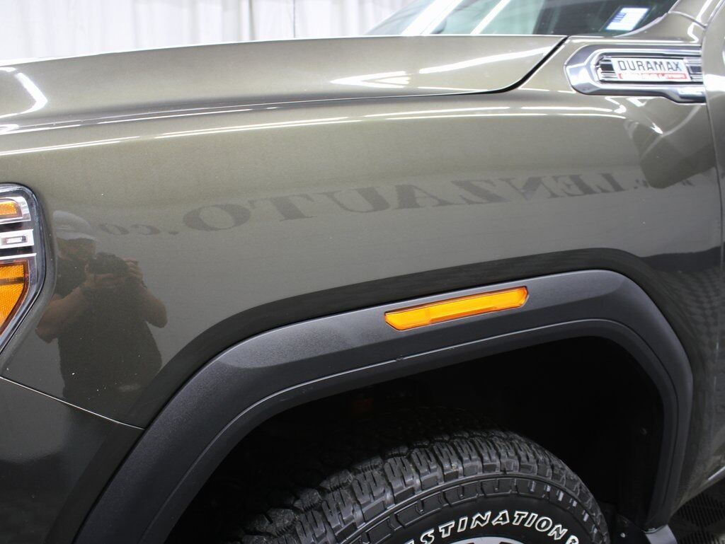 2023 GMC Sierra 2500HD 4x4 Crew Cab AT4 Fond du Lac WI