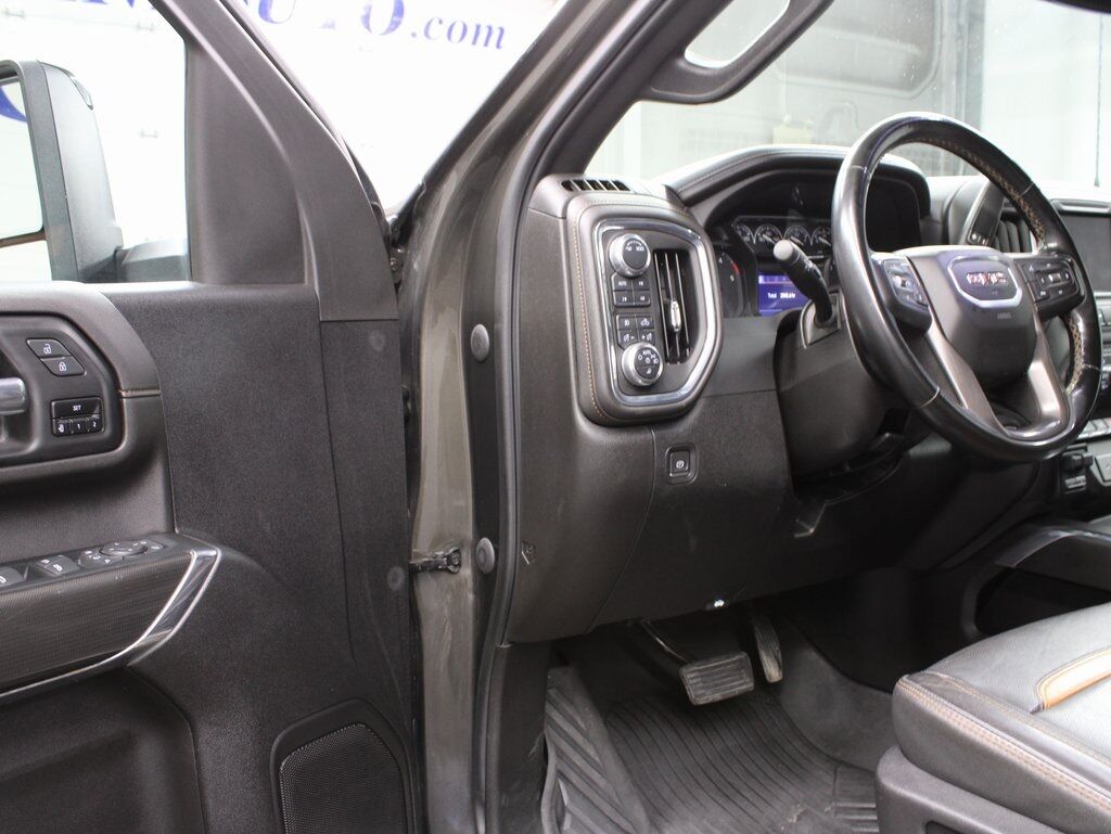 2023 GMC Sierra 2500HD 4x4 Crew Cab AT4 Fond du Lac WI