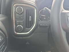 2023 GMC Sierra 2500HD 4x4 Crew Cab AT4 Fond du Lac WI