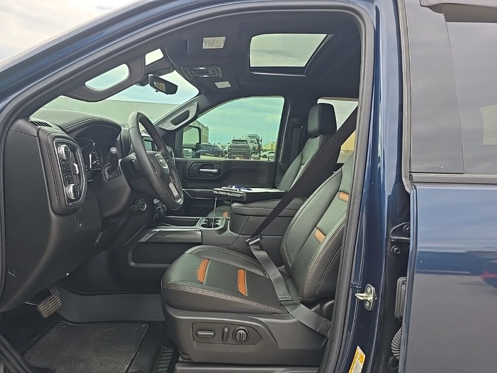 2023 GMC Sierra 2500HD 4x4 Crew Cab AT4 Minocqua WI