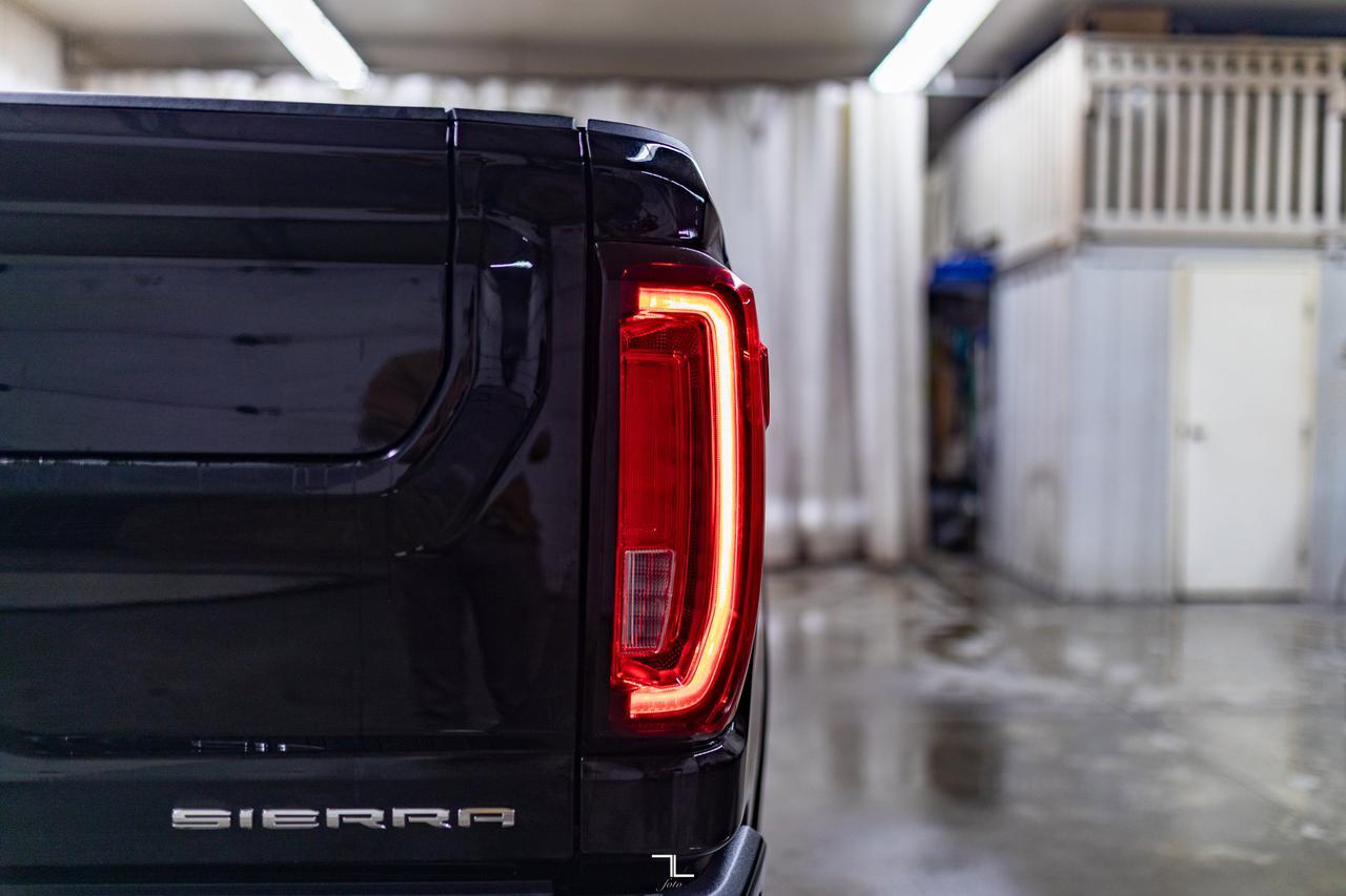 2023 GMC Sierra 2500HD 4x4 Crew Cab Denali Diesel Leather Roof Nav BCam Red Deer AB