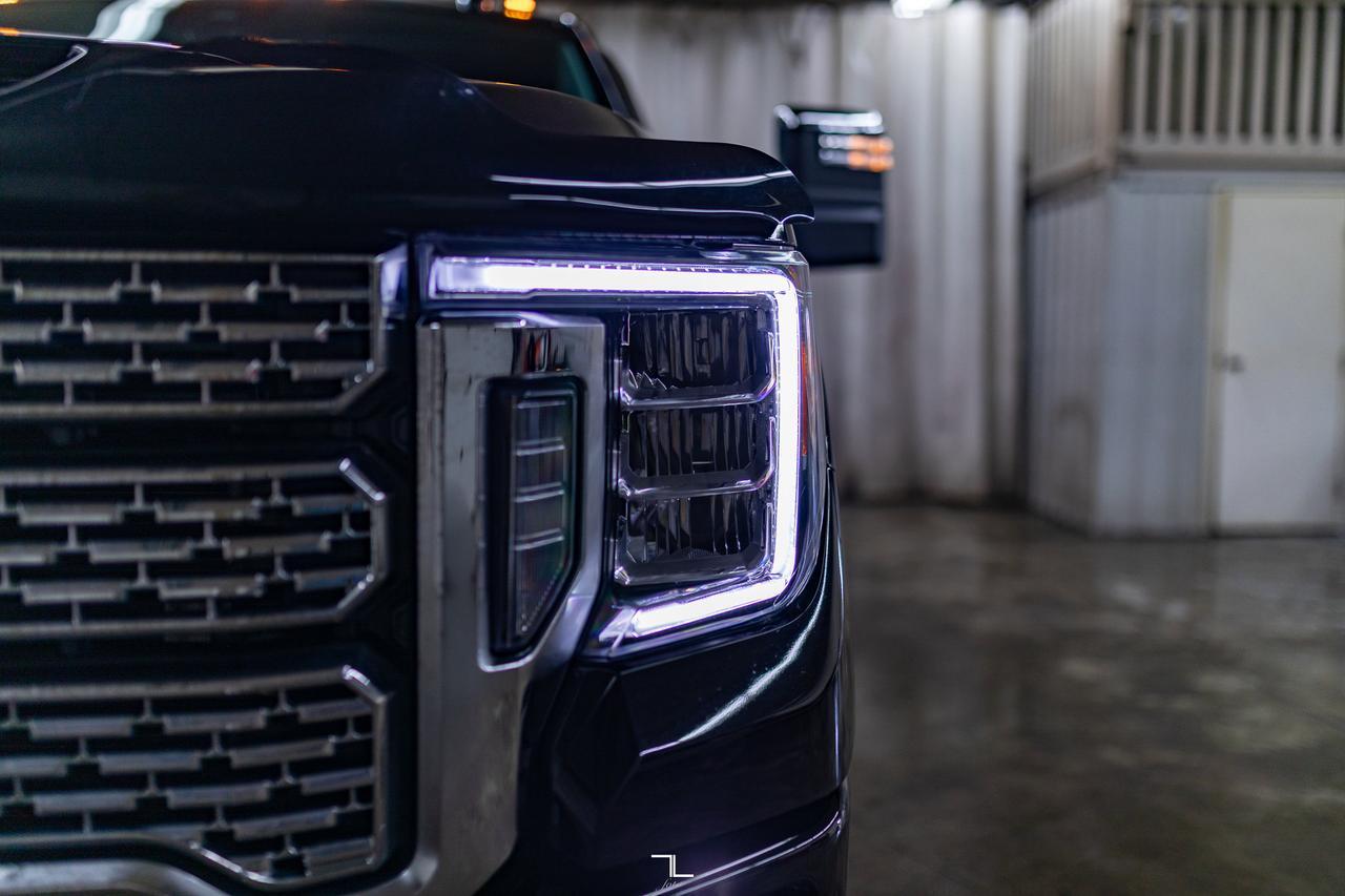 2023 GMC Sierra 2500HD 4x4 Crew Cab Denali Diesel Leather Roof Nav BCam Red Deer AB