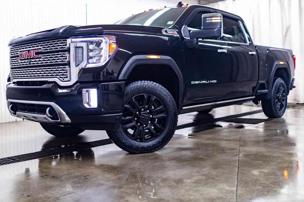 2023 GMC Sierra 2500HD 4x4 Crew Cab Denali Diesel Leather Roof Nav BCam Red Deer AB