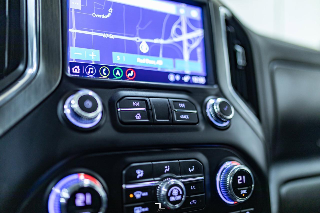 2023 GMC Sierra 2500HD 4x4 Crew Cab Denali Diesel Leather Roof Nav Red Deer AB