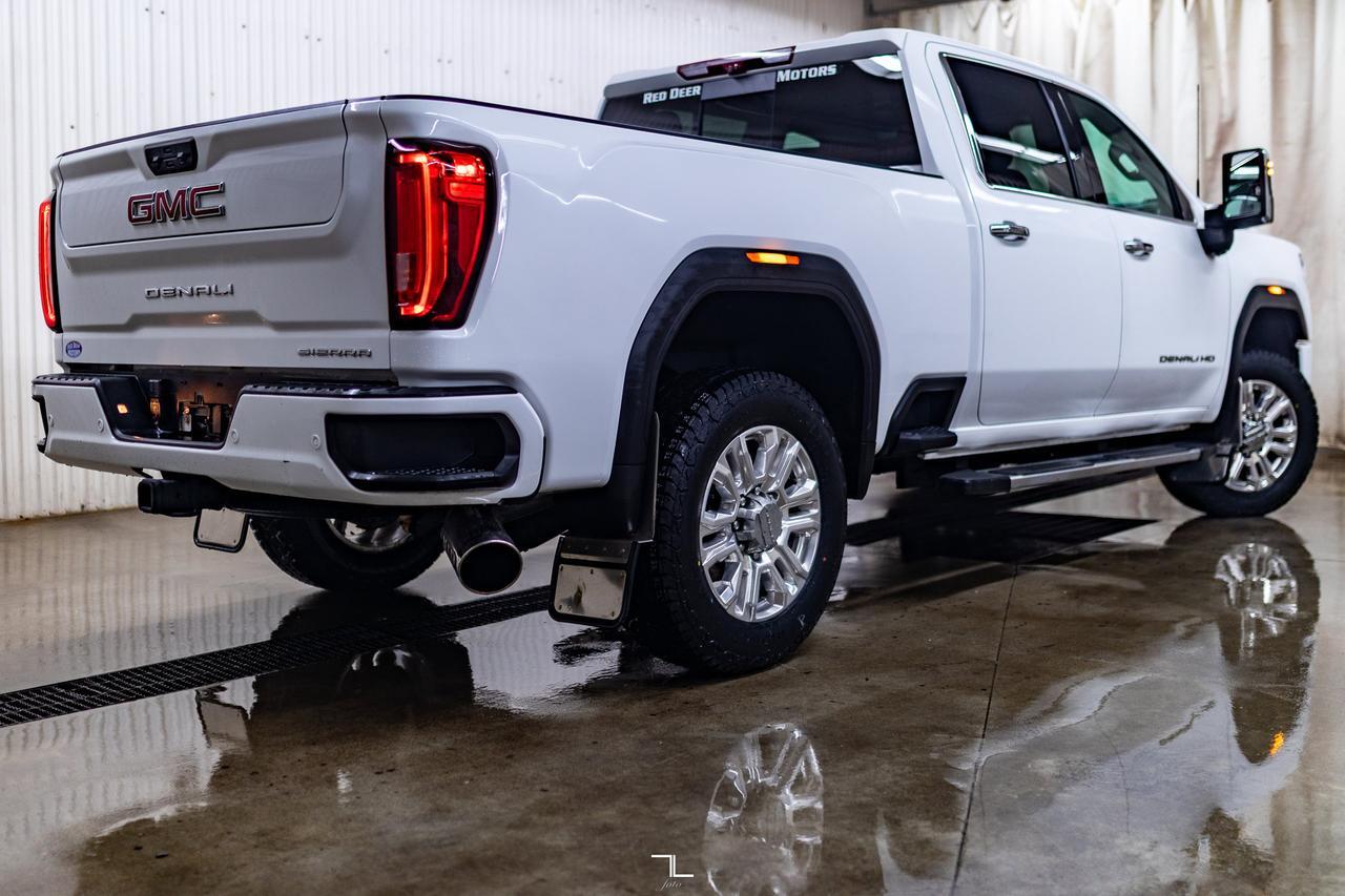 2023 GMC Sierra 2500HD 4x4 Crew Cab Denali Diesel Leather Roof Nav Red Deer AB