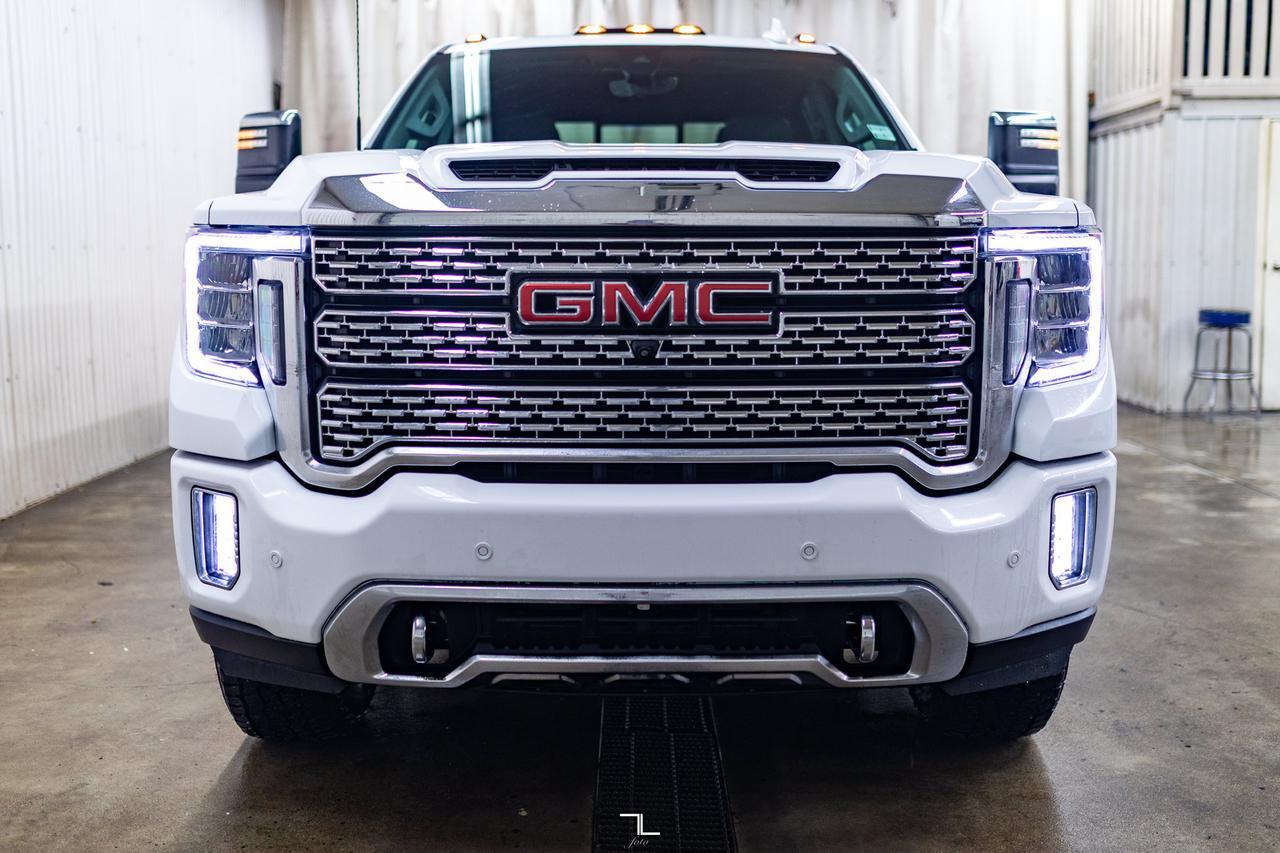 2023 GMC Sierra 2500HD 4x4 Crew Cab Denali Diesel Leather Roof Nav Red Deer AB