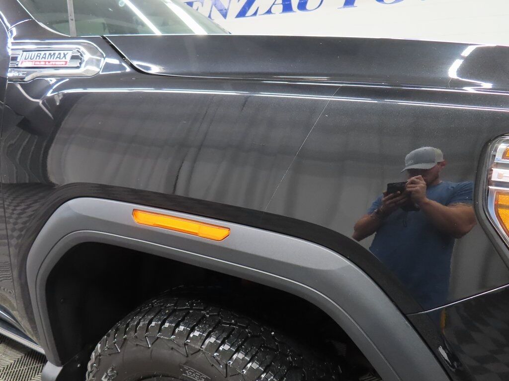 2023 GMC Sierra 2500HD 4x4 Crew Cab Denali Fond du Lac WI