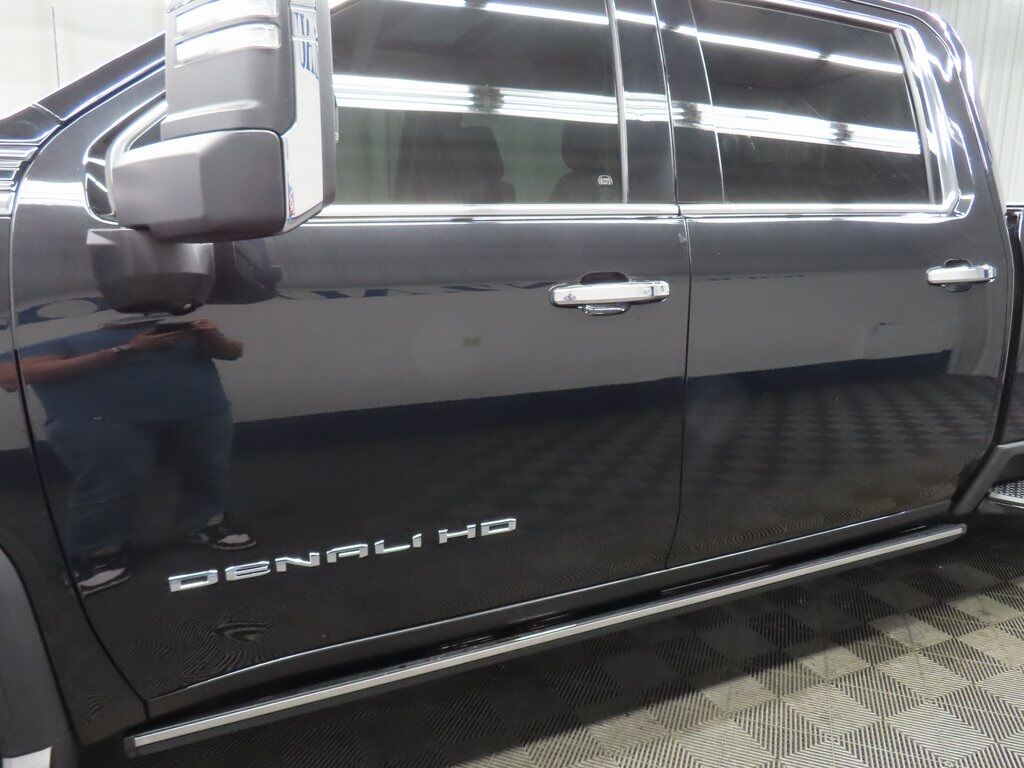 2023 GMC Sierra 2500HD 4x4 Crew Cab Denali Fond du Lac WI