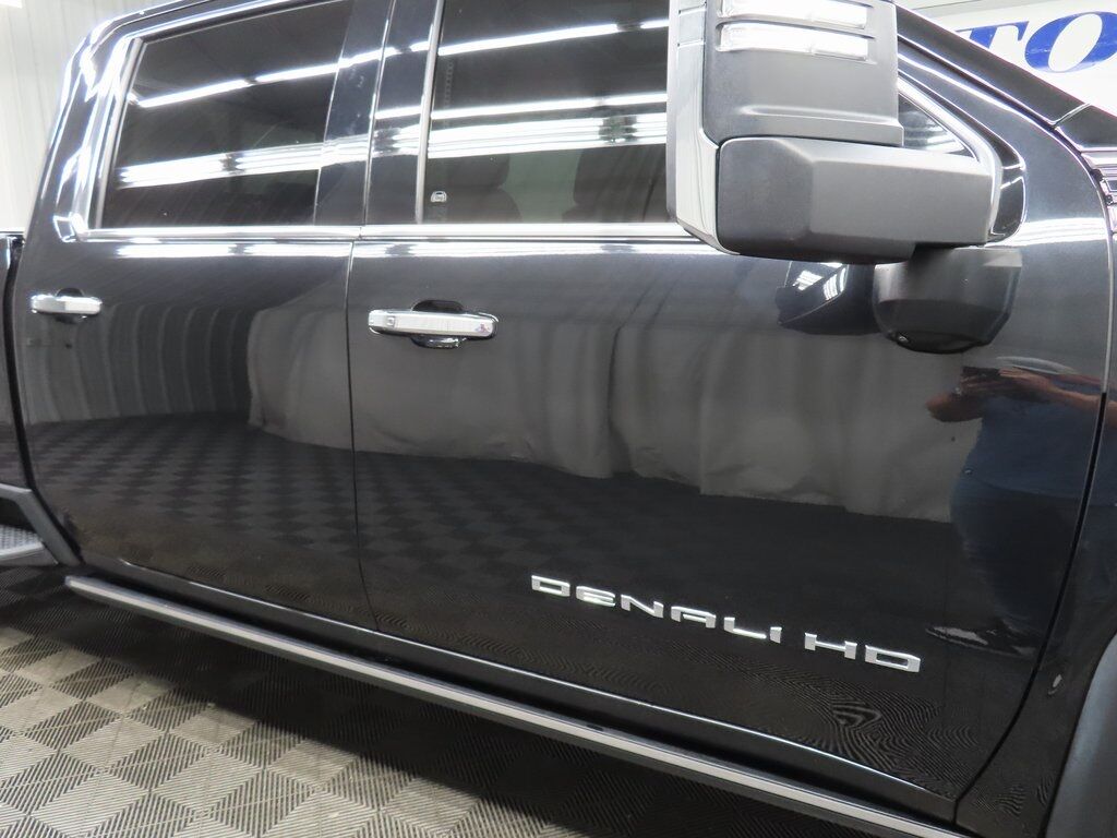 2023 GMC Sierra 2500HD 4x4 Crew Cab Denali Fond du Lac WI