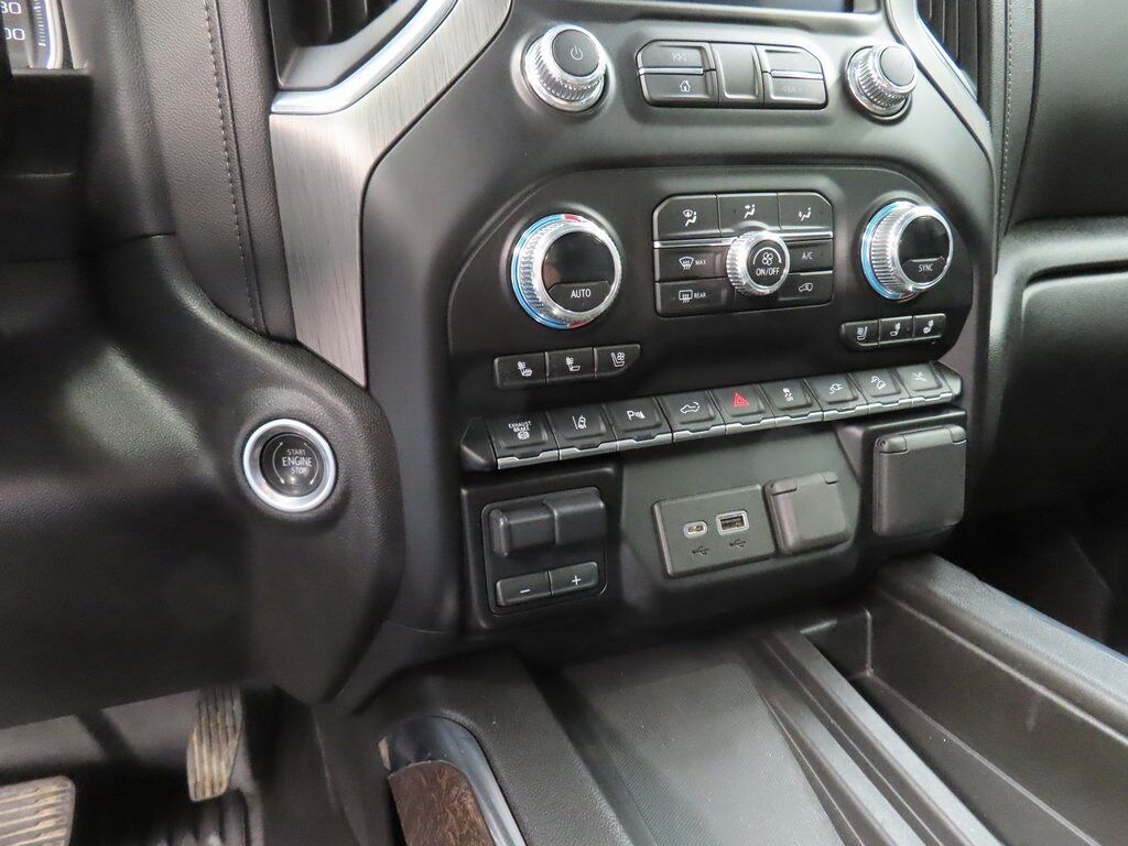 2023 GMC Sierra 2500HD 4x4 Crew Cab Denali Fond du Lac WI