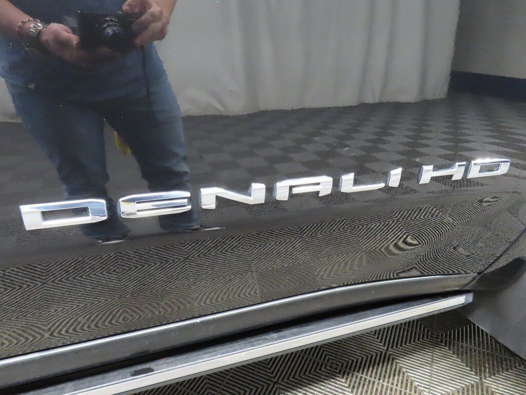 2023 GMC Sierra 2500HD 4x4 Crew Cab Denali Fond du Lac WI