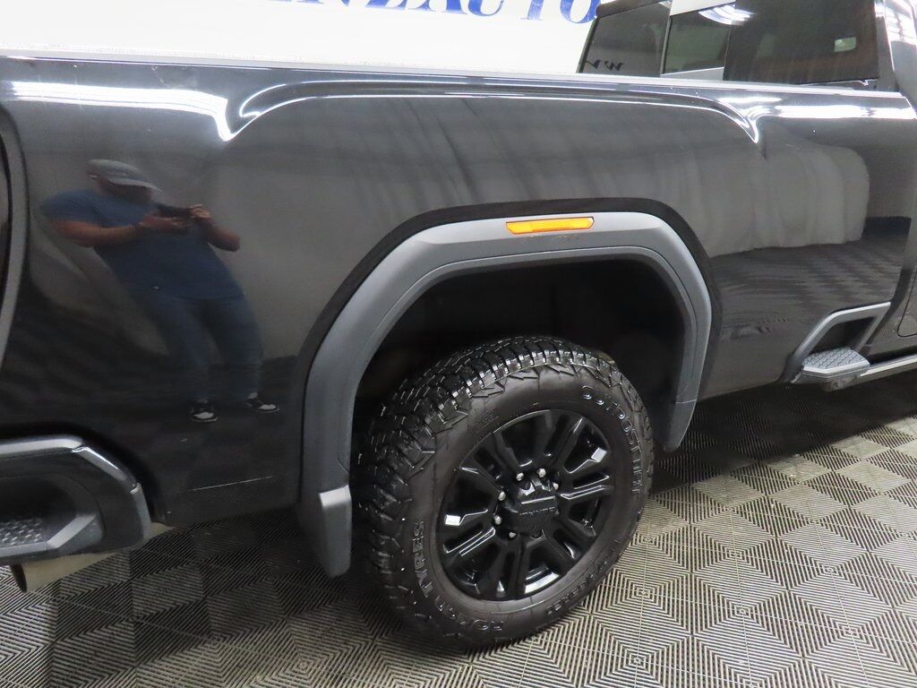 2023 GMC Sierra 2500HD 4x4 Crew Cab Denali Fond du Lac WI