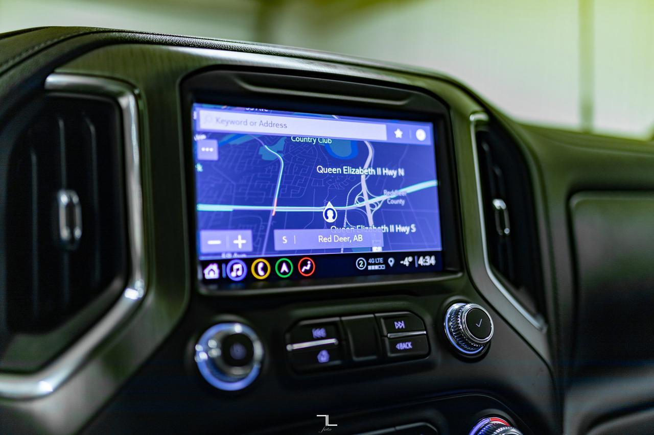 2023 GMC Sierra 2500HD 4x4 Crew Cab Denali Ultimate Diesel Leather Roof Nav Red Deer AB