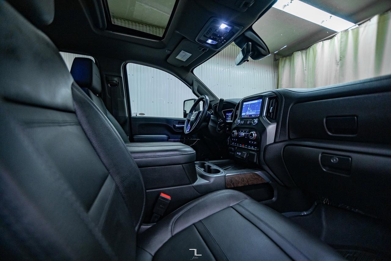 2023 GMC Sierra 2500HD 4x4 Crew Cab Denali Ultimate Diesel Leather Roof Nav Red Deer AB