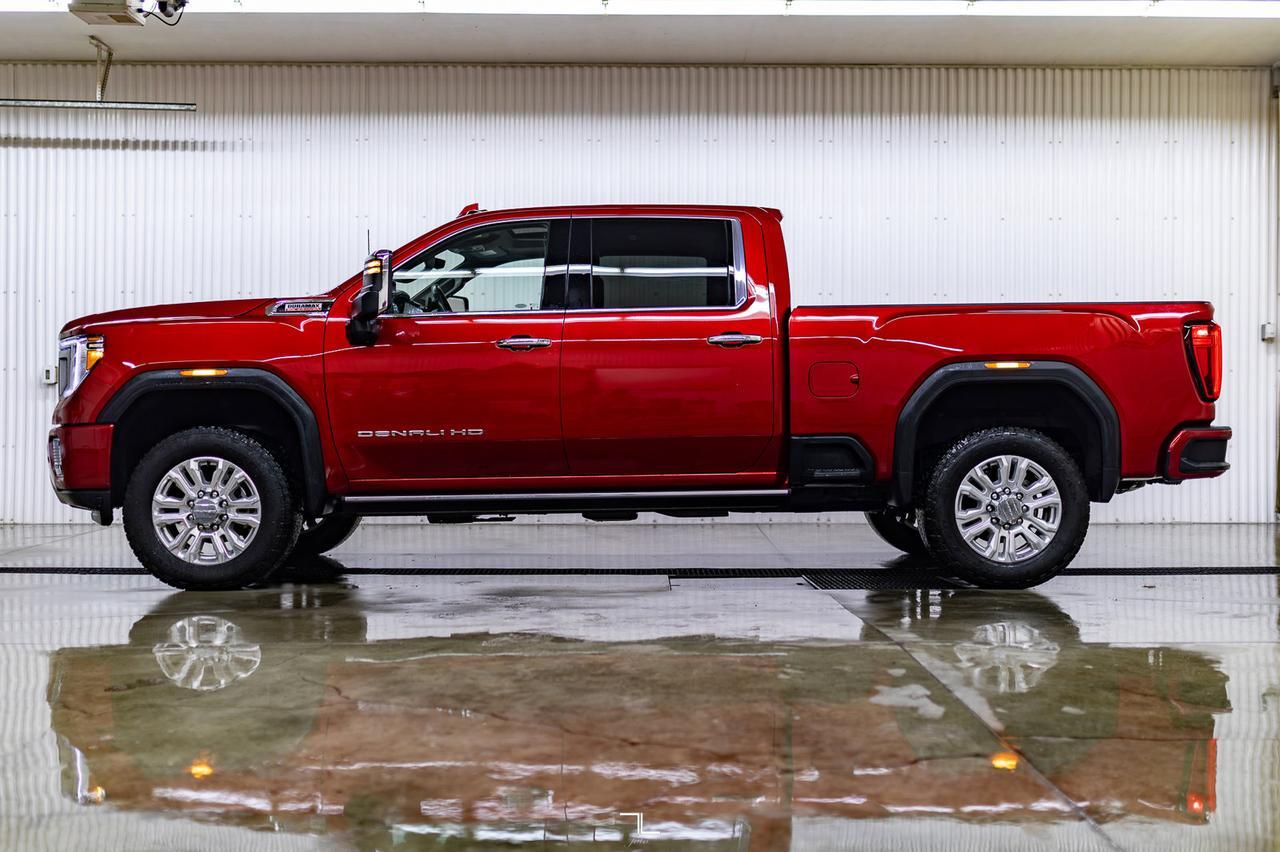 2023 GMC Sierra 2500HD 4x4 Crew Cab Denali Ultimate Diesel Leather Roof Nav Red Deer AB