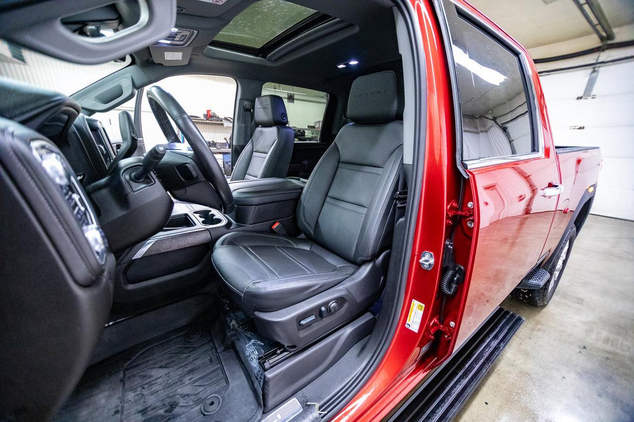 2023 GMC Sierra 2500HD 4x4 Crew Cab Denali Ultimate Diesel Leather Roof Nav Red Deer AB