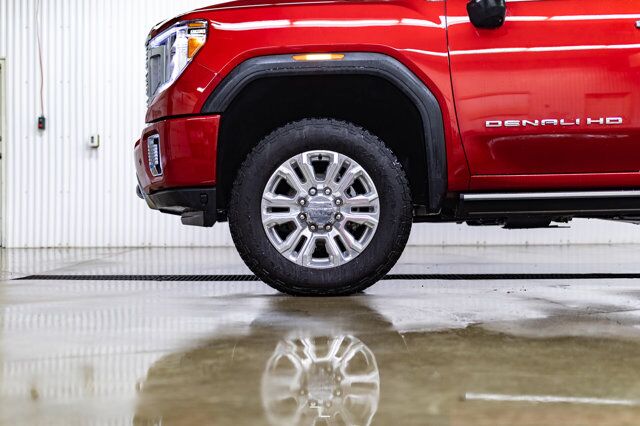 2023 GMC Sierra 2500HD 4x4 Crew Cab Denali Ultimate Diesel Leather Roof Nav Red Deer AB
