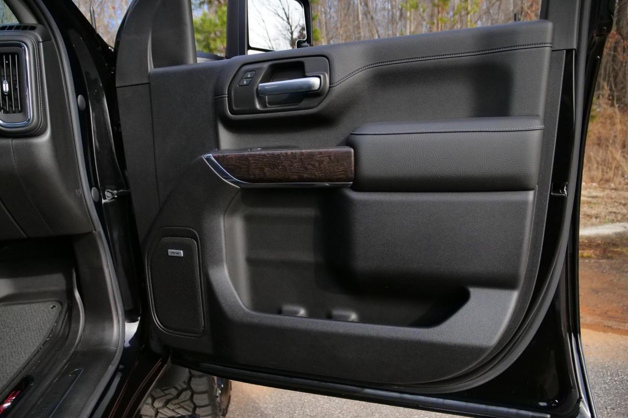 2023 GMC Sierra 2500HD Denali 4X4 / Wheels & Tires Upgrade / Diesel! Lincolnton NC