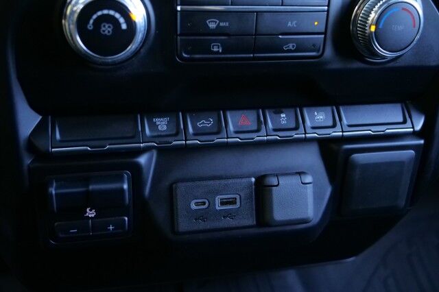 2023 GMC Sierra 2500HD SLE 4X4 / Duramax Diesel / ARE Bed Cap! High Point NC
