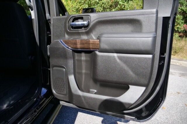 2023 GMC Sierra 2500HD SLE 4X4 / Duramax Diesel / ARE Bed Cap! High Point NC
