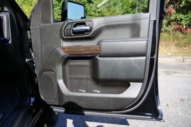 2023 GMC Sierra 2500HD SLE 4X4 / Duramax Diesel / ARE Bed Cap! High Point NC