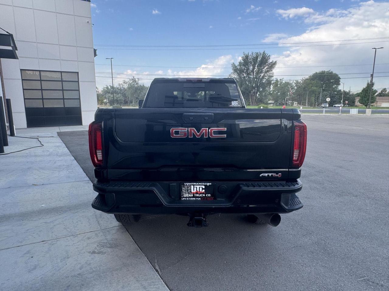 2023 GMC Sierra 3500HD 4WD Crew Cab Standard Bed AT4 | 4WD Crew Cab Long Bed AT4 Lehi UT