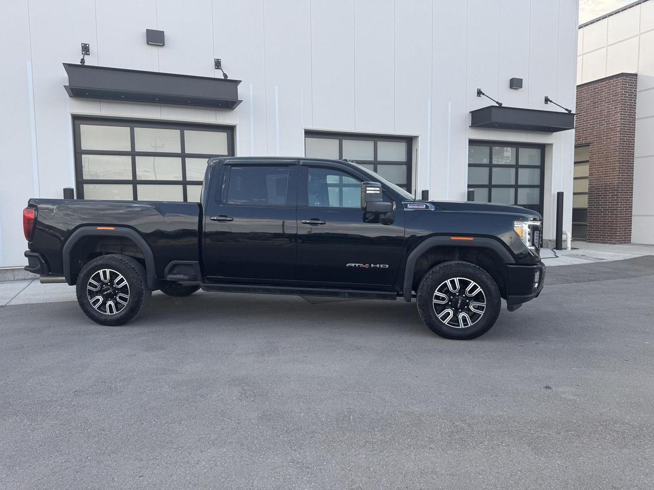 2023 GMC Sierra 3500HD 4WD Crew Cab Standard Bed AT4 | 4WD Crew Cab Long Bed AT4 Lehi UT