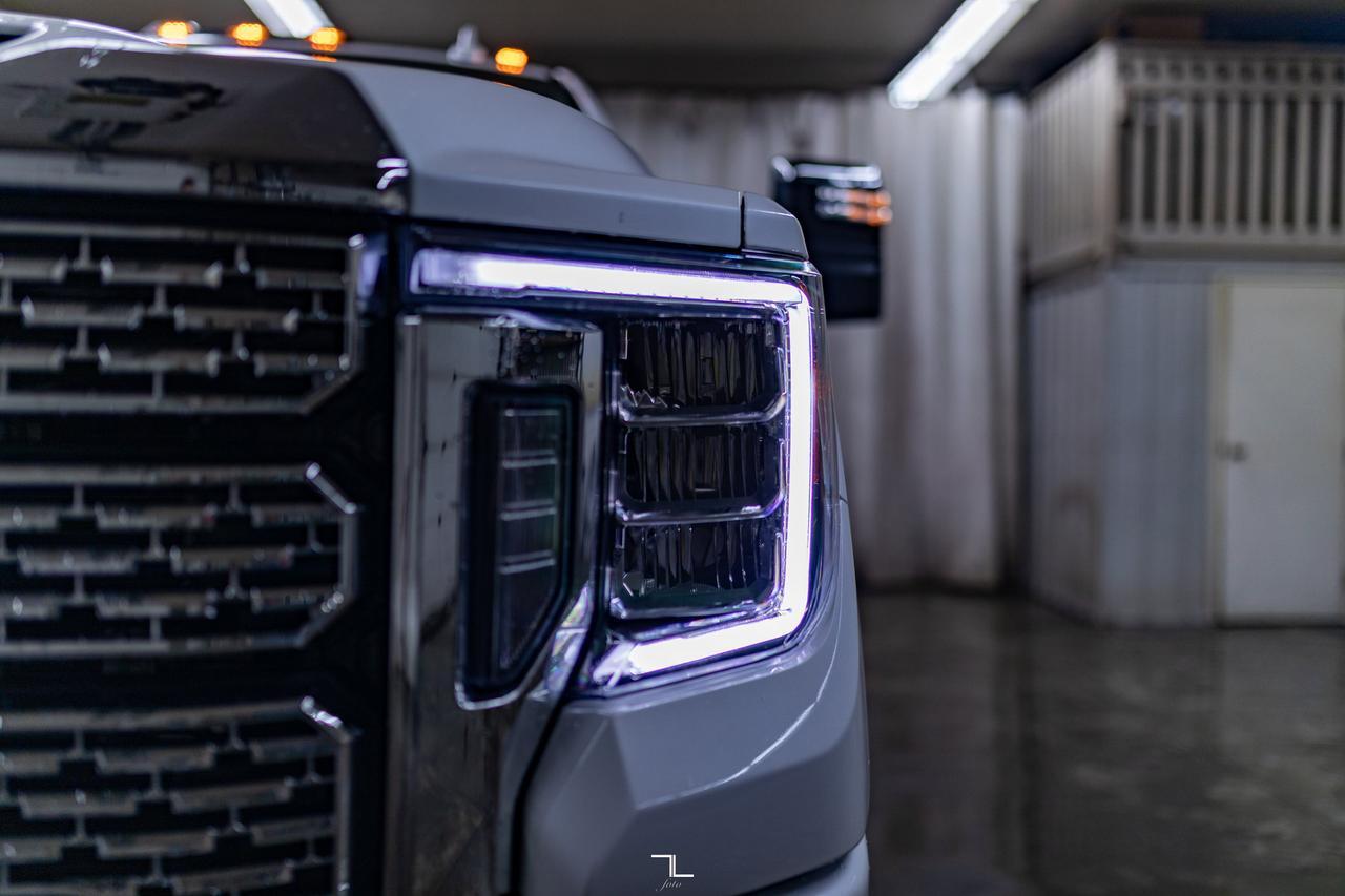 2023 GMC Sierra 3500HD 4x4 Crew Cab Denali Diesel Leather Roof Nav 6" Lift Red Deer AB