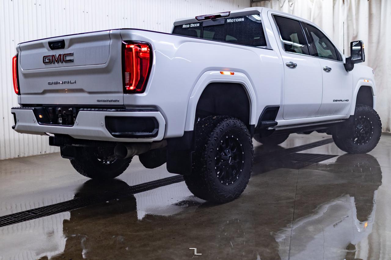 2023 GMC Sierra 3500HD 4x4 Crew Cab Denali Diesel Leather Roof Nav 6" Lift Red Deer AB