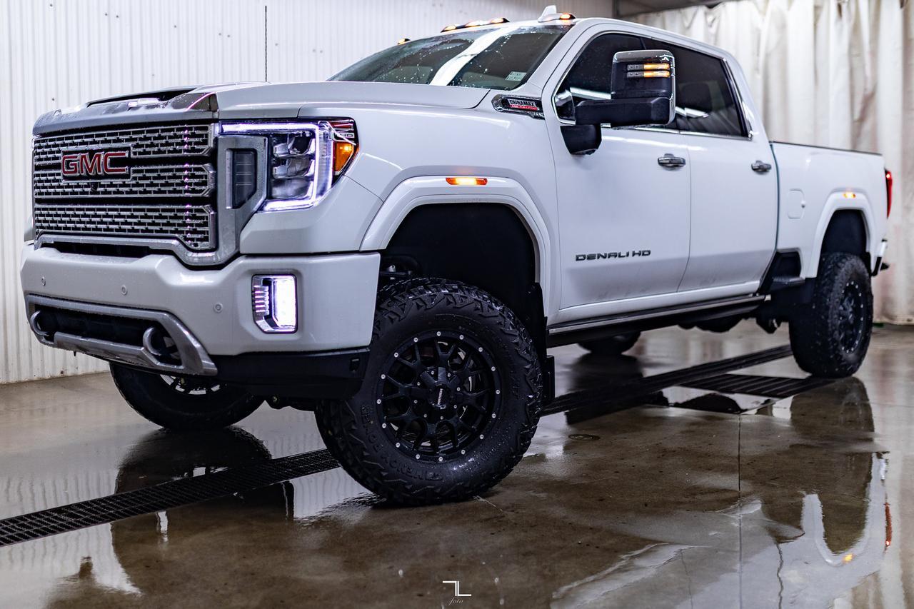 2023 GMC Sierra 3500HD 4x4 Crew Cab Denali Diesel Leather Roof Nav 6" Lift Red Deer AB