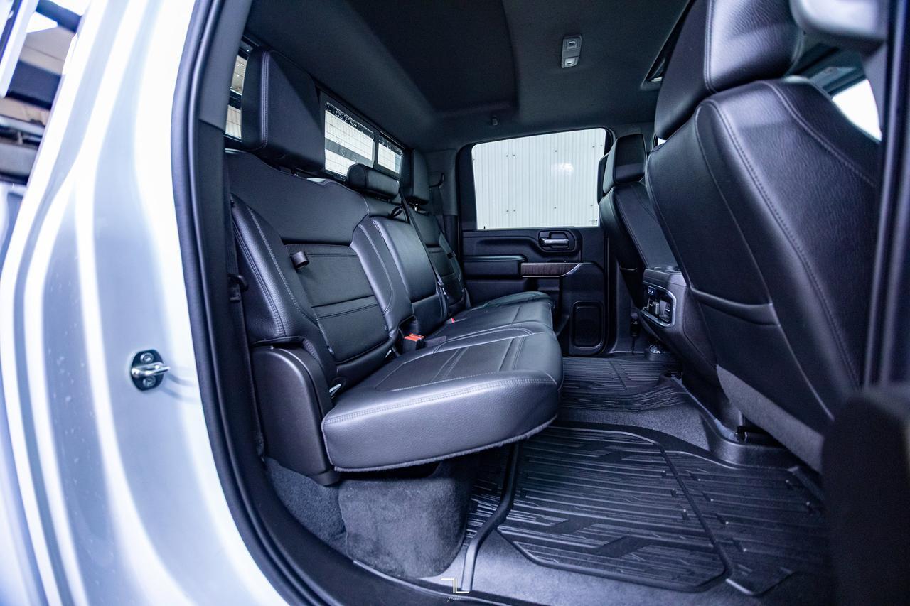 2023 GMC Sierra 3500HD 4x4 Crew Cab Denali Diesel Leather Roof Nav 6" Lift Red Deer AB