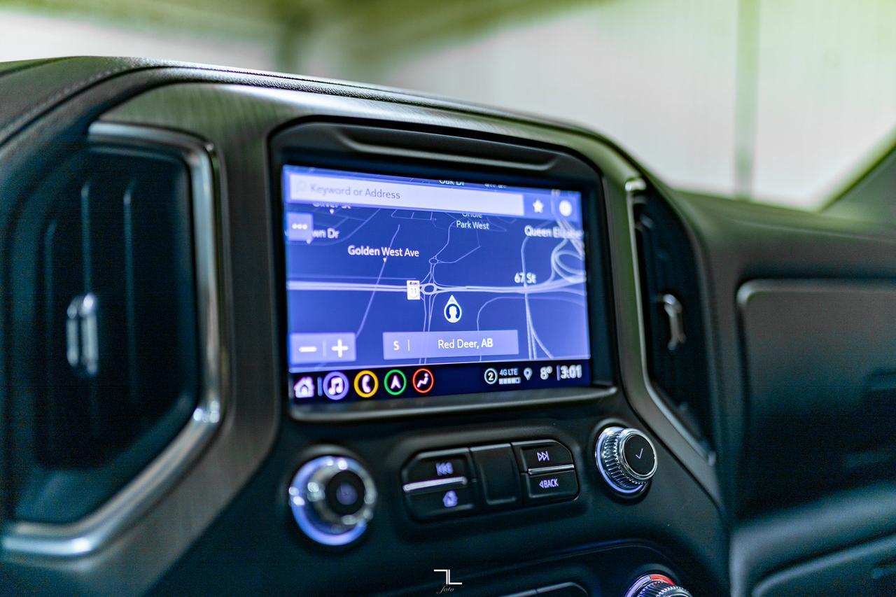 2023 GMC Sierra 3500HD 4x4 Crew Cab Denali Diesel Leather Roof Nav 6" Lift Red Deer AB