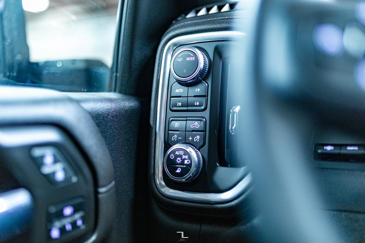 2023 GMC Sierra 3500HD 4x4 Crew Cab Denali Diesel Leather Roof Nav 6" Lift Red Deer AB