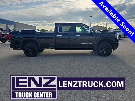 2023_GMC_Sierra 3500HD_4x4 Crew Cab Denali SRW_ Fond du Lac WI