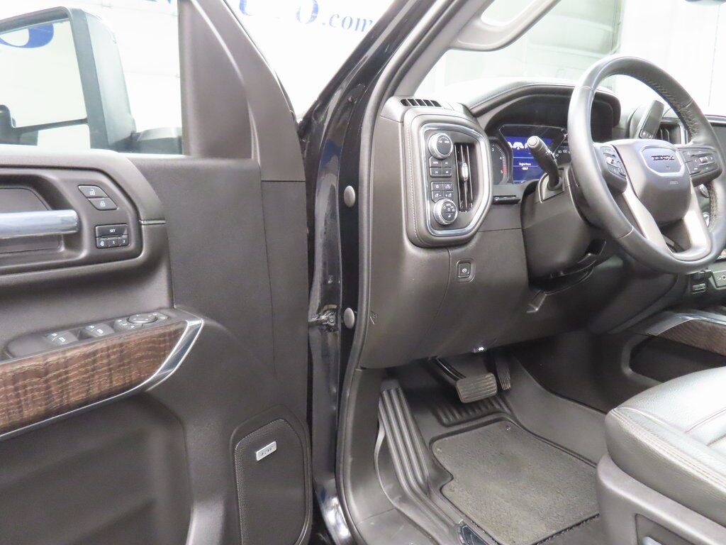 2023 GMC Sierra 3500HD 4x4 Crew Cab Denali SRW Fond du Lac WI