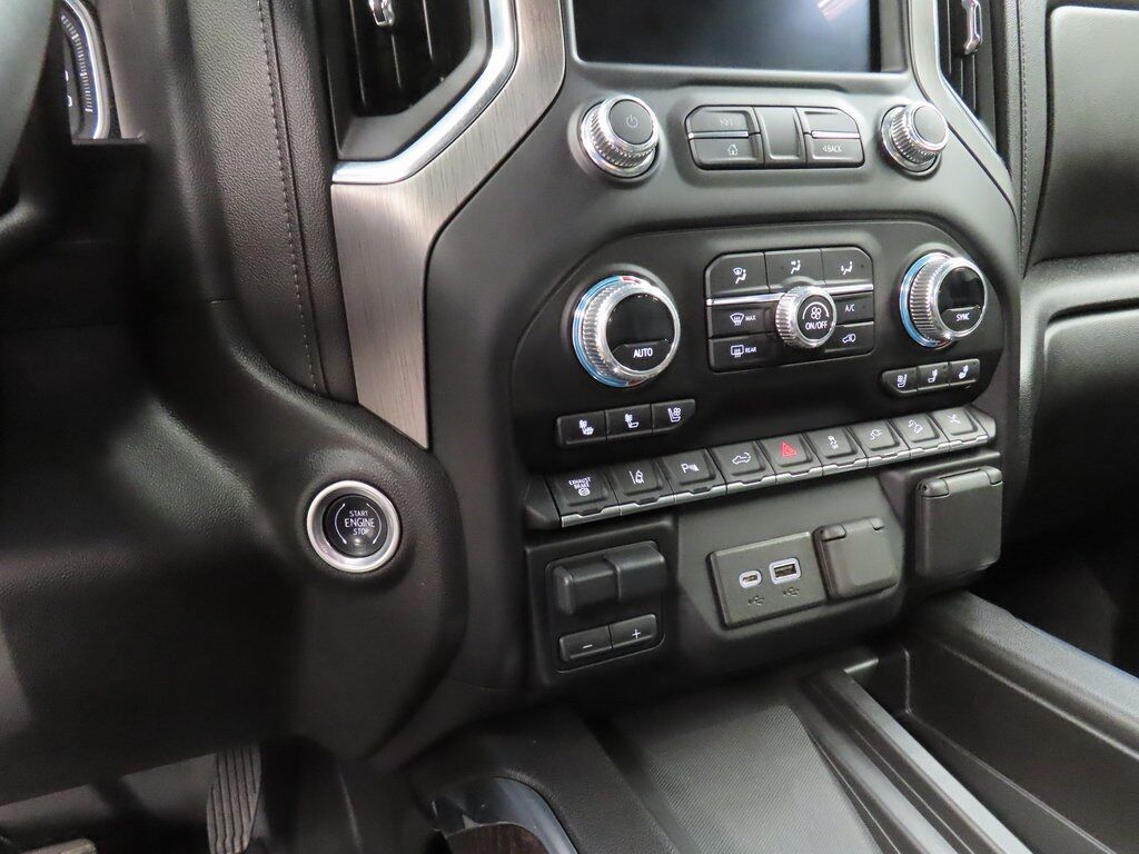 2023 GMC Sierra 3500HD 4x4 Crew Cab Denali SRW Fond du Lac WI