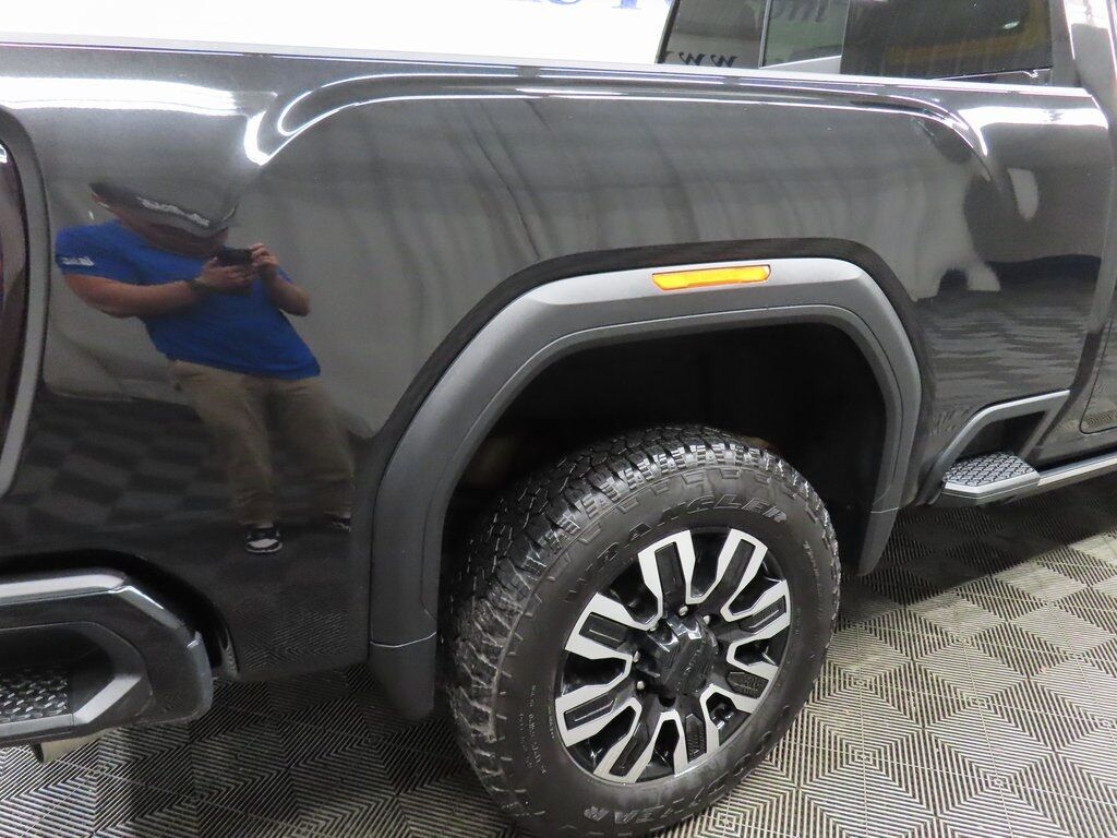 2023 GMC Sierra 3500HD 4x4 Crew Cab Denali SRW Fond du Lac WI