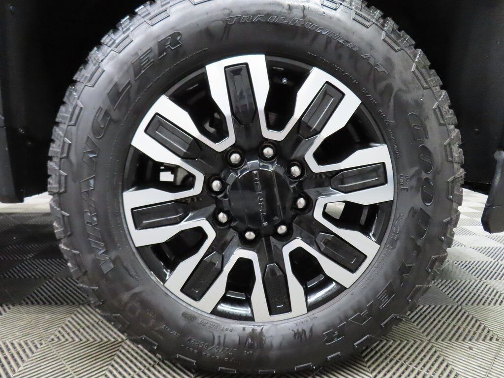 2023 GMC Sierra 3500HD 4x4 Crew Cab Denali SRW Fond du Lac WI