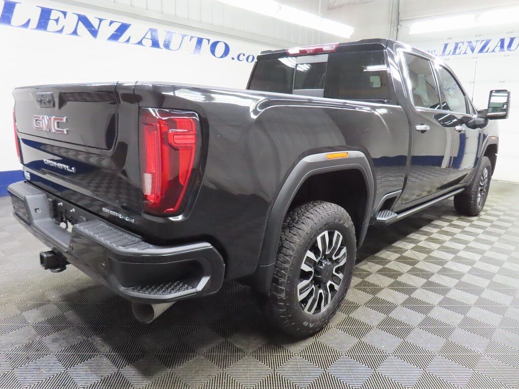 2023 GMC Sierra 3500HD 4x4 Crew Cab Denali SRW Fond du Lac WI