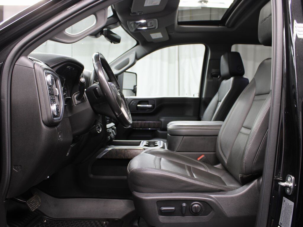 2023 GMC Sierra 3500HD 4x4 Crew Cab Denali SRW Fond du Lac WI