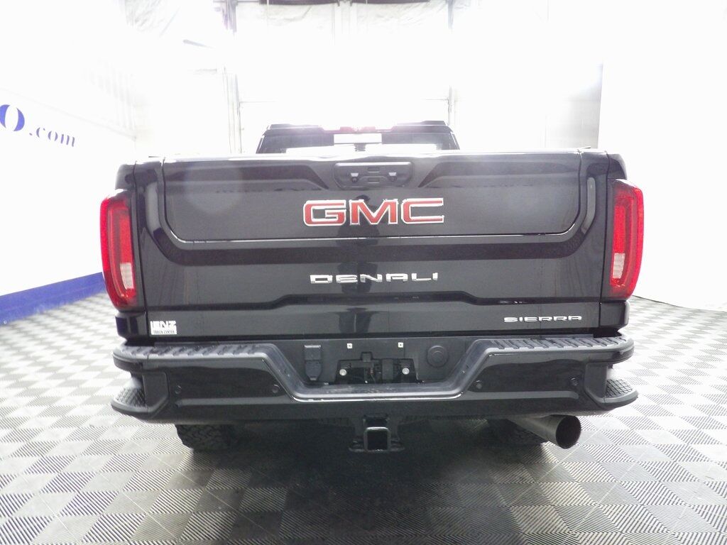 2023 GMC Sierra 3500HD 4x4 Crew Cab Denali SRW Fond du Lac WI