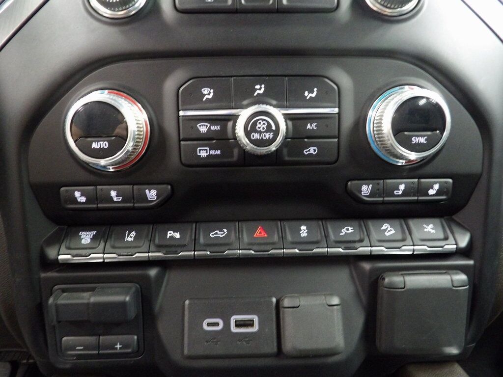 2023 GMC Sierra 3500HD 4x4 Crew Cab Denali SRW Fond du Lac WI